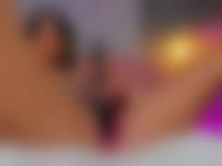 AmedeeaBanks's Live Sex Cam Show