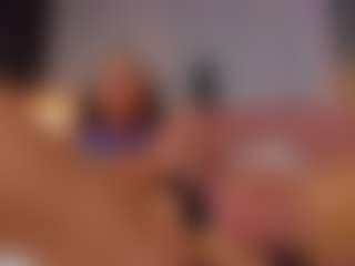 Live cam show with AmedeeaBanks - Fingers on SinfulBabes