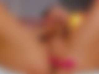 AmedeeaBanks's Live Sex Cam Show