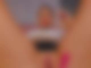 AmedeeaBanks's Live Sex Cam Show