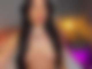 Live cam show with AmedeeaBanks - Squirt on Latina Girls