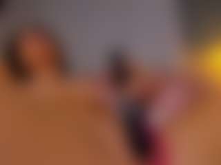 Live cam show with AmedeeaBanks - Average on Ass Tok