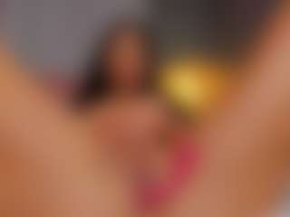 Live cam show with AmedeeaBanks - Spank Curvy on live18s.com