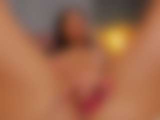 Live cam show with AmedeeaBanks - BBW Toys on Stripli.com