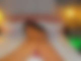 AmedeeaBanks's Live Sex Cam Show