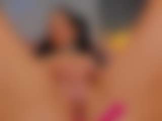 AmedeeaBanks's Live Sex Cam Show
