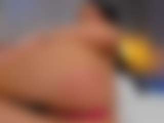 AmedeeaBanks's Live Sex Cam Show