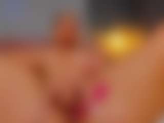 AmedeeaBanks's Live Sex Cam Show