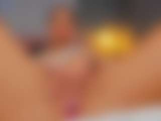 Live cam show with AmedeeaBanks - Public Lovense on sexytreat.net