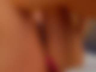 AmedeeaBanks's Live Sex Cam Show