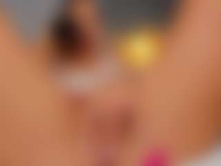 AmedeeaBanks's Live Sex Cam Show