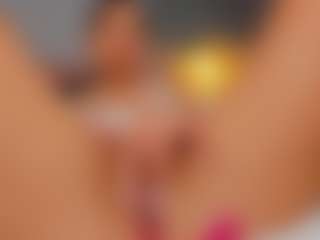 AmedeeaBanks's Live Sex Cam Show