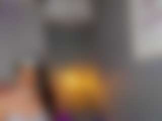 Live cam show with AmedeeaBanks - Curvy Toys on Soda Cam