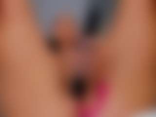 AmedeeaBanks's Live Sex Cam Show