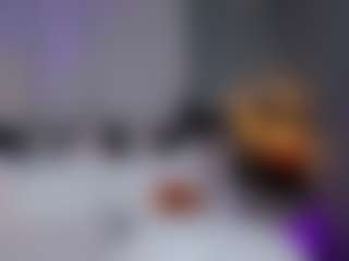 AmedeeaBanks's Live Sex Cam Show