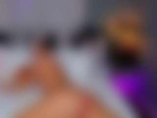 Live cam show with AmedeeaBanks - Big Ass on Camsoda