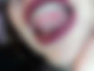 Live cam show with Katty-mouth - Shaved Pussy on CamwithHer