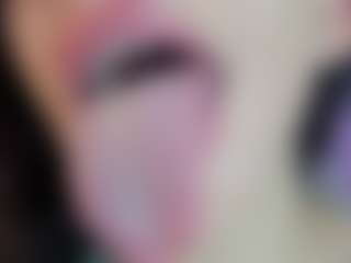 Live cam show with Katty-mouth - Squirt on CamSodaAdn