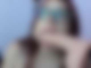 Live cam show with Katty-mouth - Glasses on Big Tits