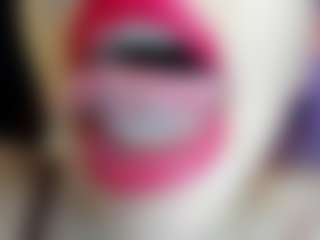 Live cam show with Katty-mouth - Facial Piercings on Instabang