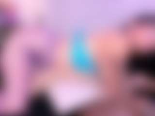 Live cam show with AntonelaLopez - MILF on live18s.com