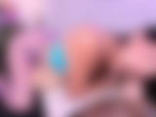 Live cam show with AntonelaLopez - MILF on live18s.com