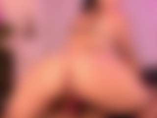 Live cam show with AntonelaLopez - Brown Eyes on pussylord.com