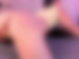 Live cam show with AntonelaLopez - Middle Aged on Gym Cam Girls