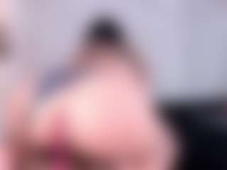 Live cam show with AntonelaLopez - Spank on sexylive.show