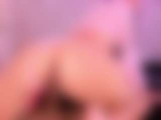 Live cam show with AntonelaLopez - Middle Aged on Hubzter Live