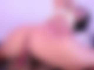 Live cam show with AntonelaLopez - Middle Aged on Chatstar