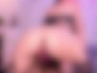 Live cam show with AntonelaLopez - HD on Camsoda