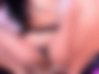Live cam show with AntonelaLopez - Middle Aged on Camming Site