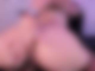 Live cam show with AntonelaLopez - Amateur MILF on CamSodaAdn