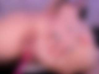 AntonelaLopez MILF webcam performer live streaming