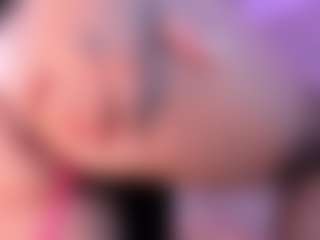 Live cam show with AntonelaLopez - Amateur MILF on Gym Cam Girls