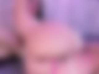 Live cam show with AntonelaLopez - Big Ass MILF on AdultVida.com