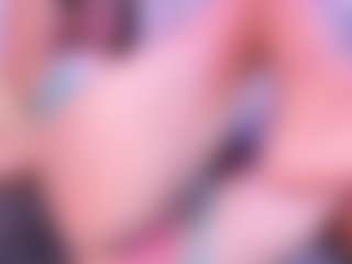 Live cam show with AntonelaLopez - Bedroom on Milfs Live