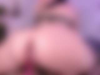 Live cam show with AntonelaLopez - Stockings on Camsoda