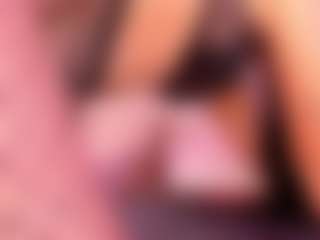 Live cam show with AntonelaLopez - Bedroom MILF on testsause.com