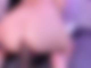 Show en direct avec AntonelaLopez - Squirt MILF sur Camsoda