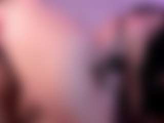 Live cam show with AntonelaLopez - Middle Aged on Camming Site