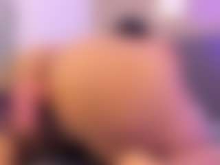 Live cam show with Courtney-Carter - Asshole Brown Hair on Camsoda