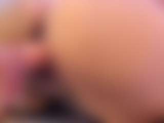 Live cam show with Courtney-Carter - Curvy Young Adult on Milf Play