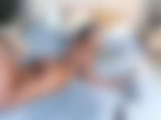 Live cam show with rebecacorttez - Butt Plug on madthumbs