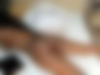 Live cam show with rebecacorttez - Butt Plug on Fling VIP Chat