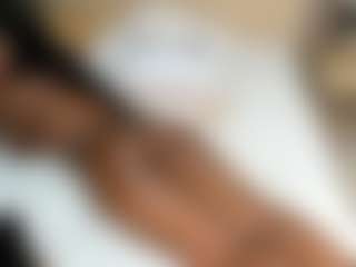 Live cam show with rebecacorttez - Public on Streamer API