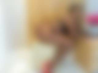 Live cam show with rebecacorttez - Twerk on Free Soda