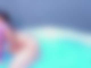 Live cam show with Sofi Perez - Oil on Hubzter Live