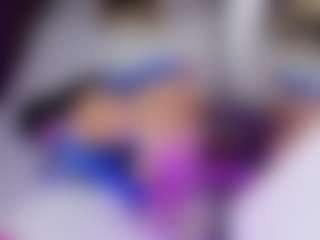Live cam show with Sofi Perez - College MILF on xplaylive.com
